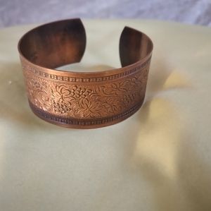 Genuine Copper cuff bracelet, tres trendy